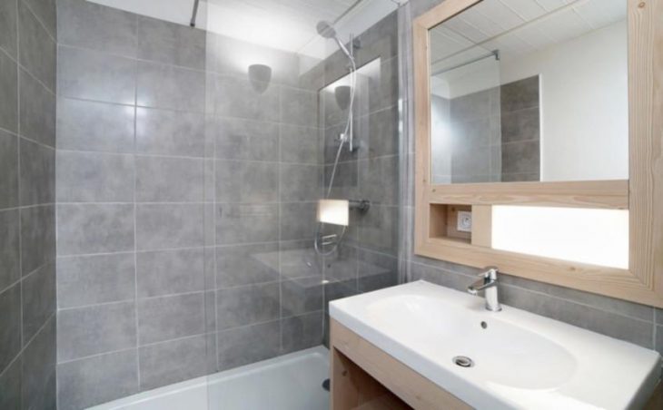Hotel Le Flaine, Flaine, Bathroom
